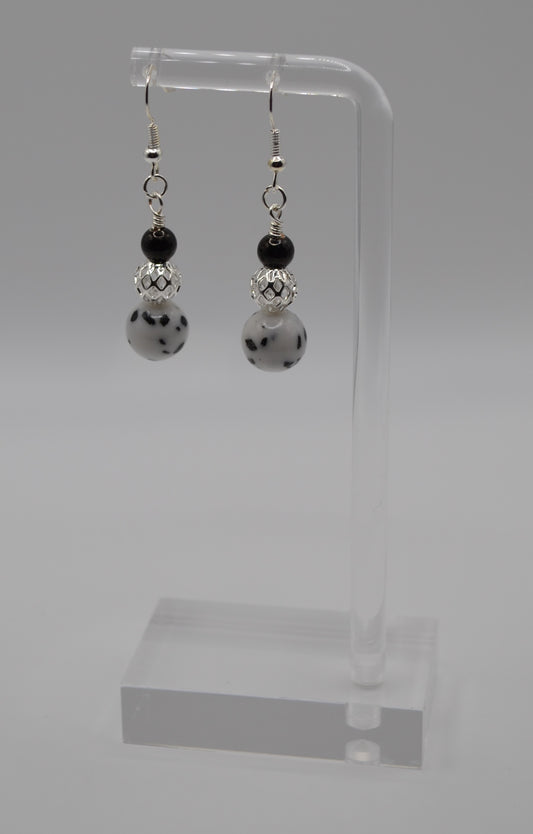 Dalmatian cage and black bead set