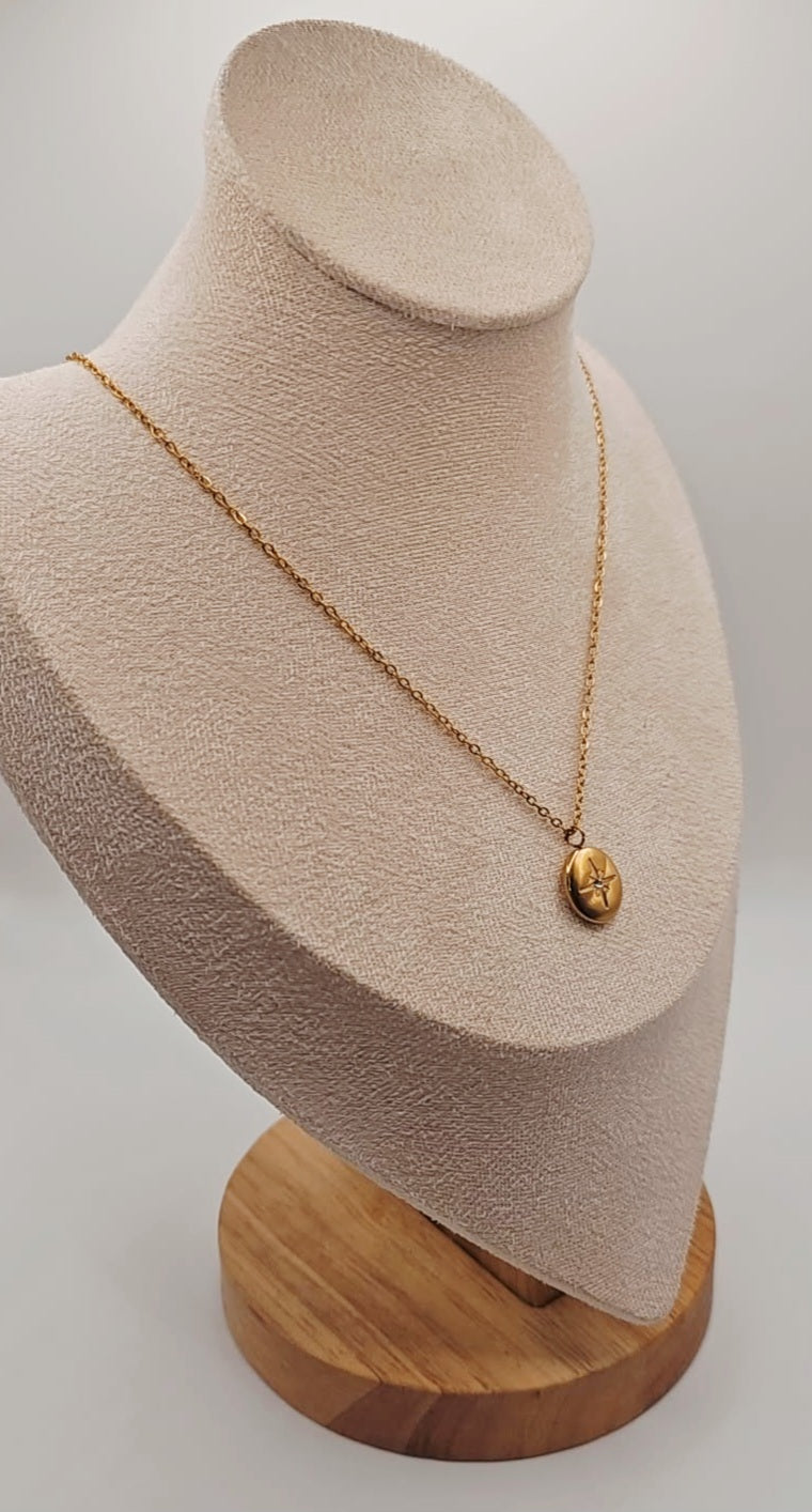 North Star Pendant Necklace