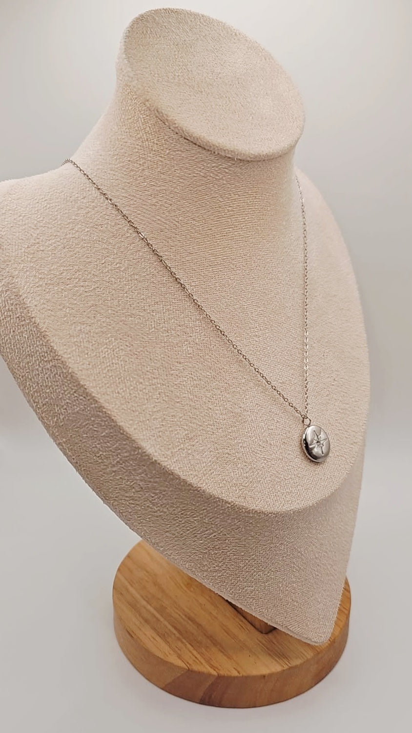 North Star Pendant Necklace
