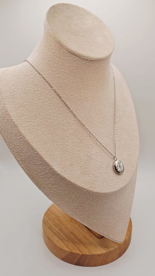North Star Pendant Necklace