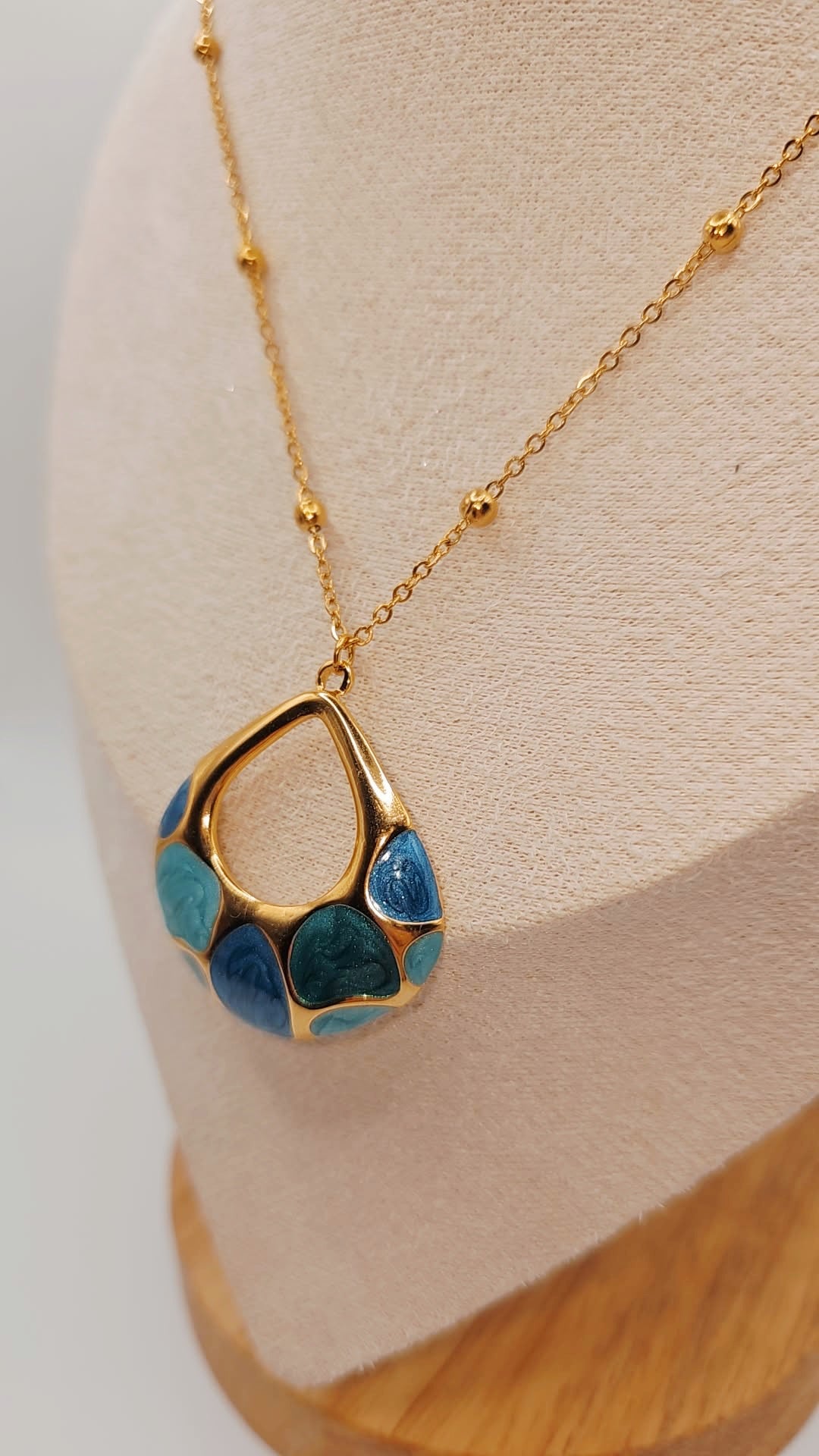 Oil Drip Pendant Necklaces