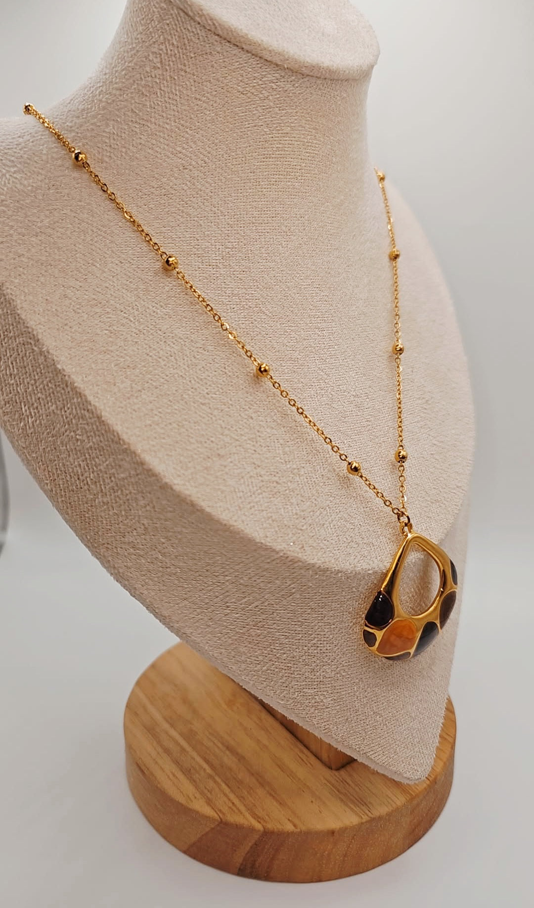 Oil Drip Pendant Necklaces
