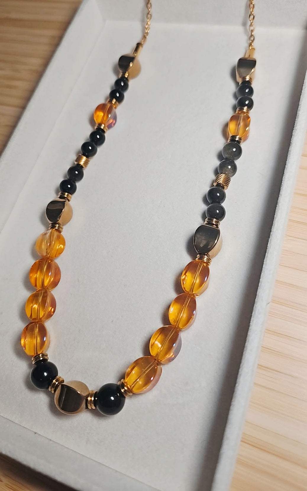 Golden Rose Red Crystal Glass Beaded Necklace