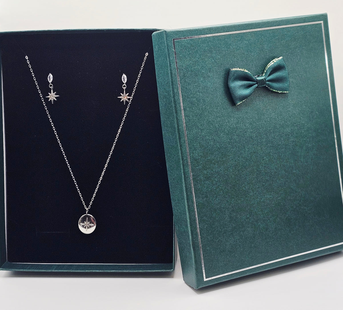 North Star Earring and Pendant Necklace Gift Set