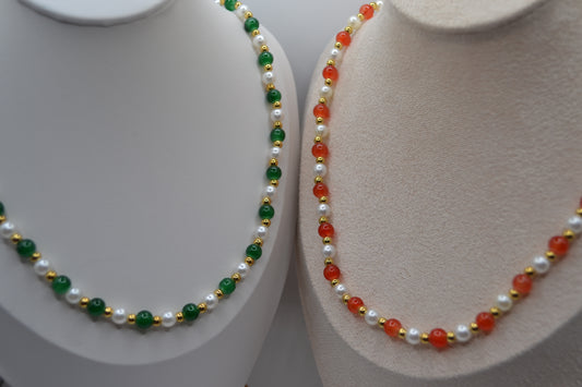 Emerald green, pearl and gold necklace