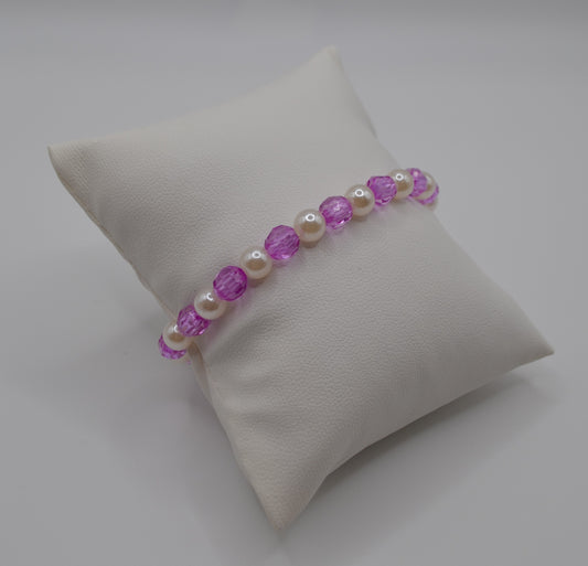 Purple and pearl bracelet
