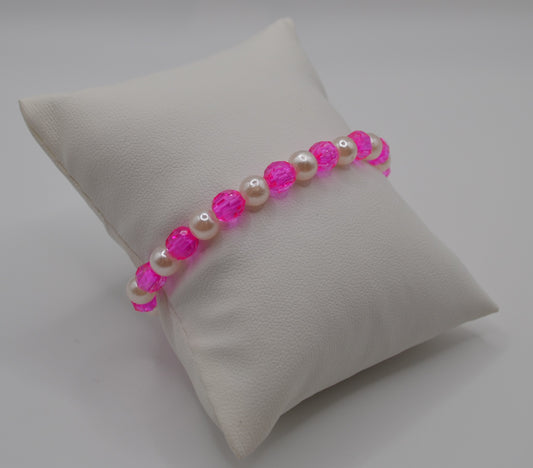 Hot pink and pearl bracelet