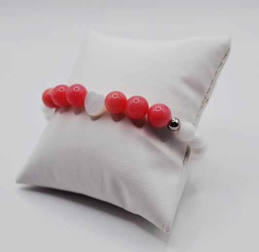 White shell heart beaded bracelet