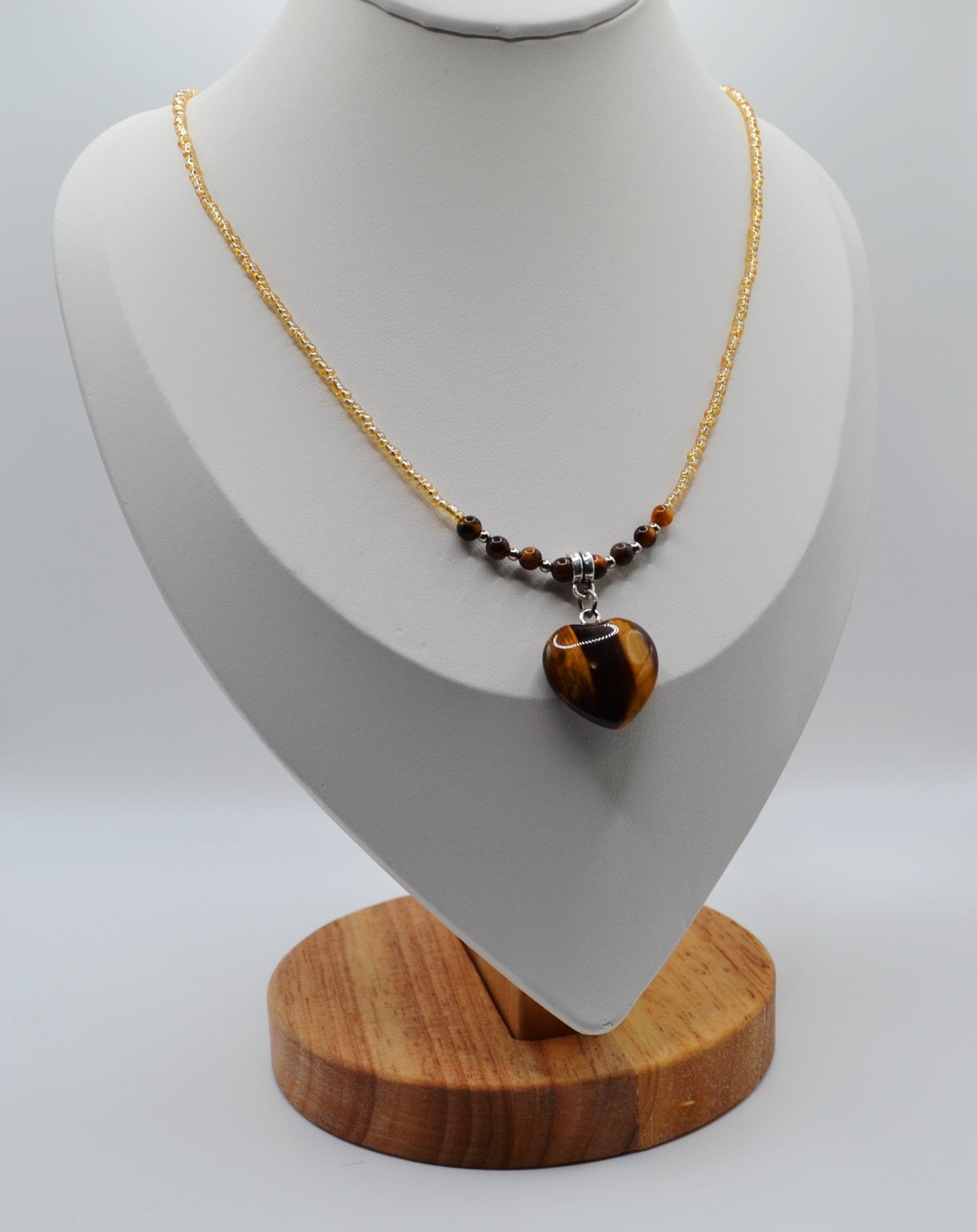 Heart pendant necklaces