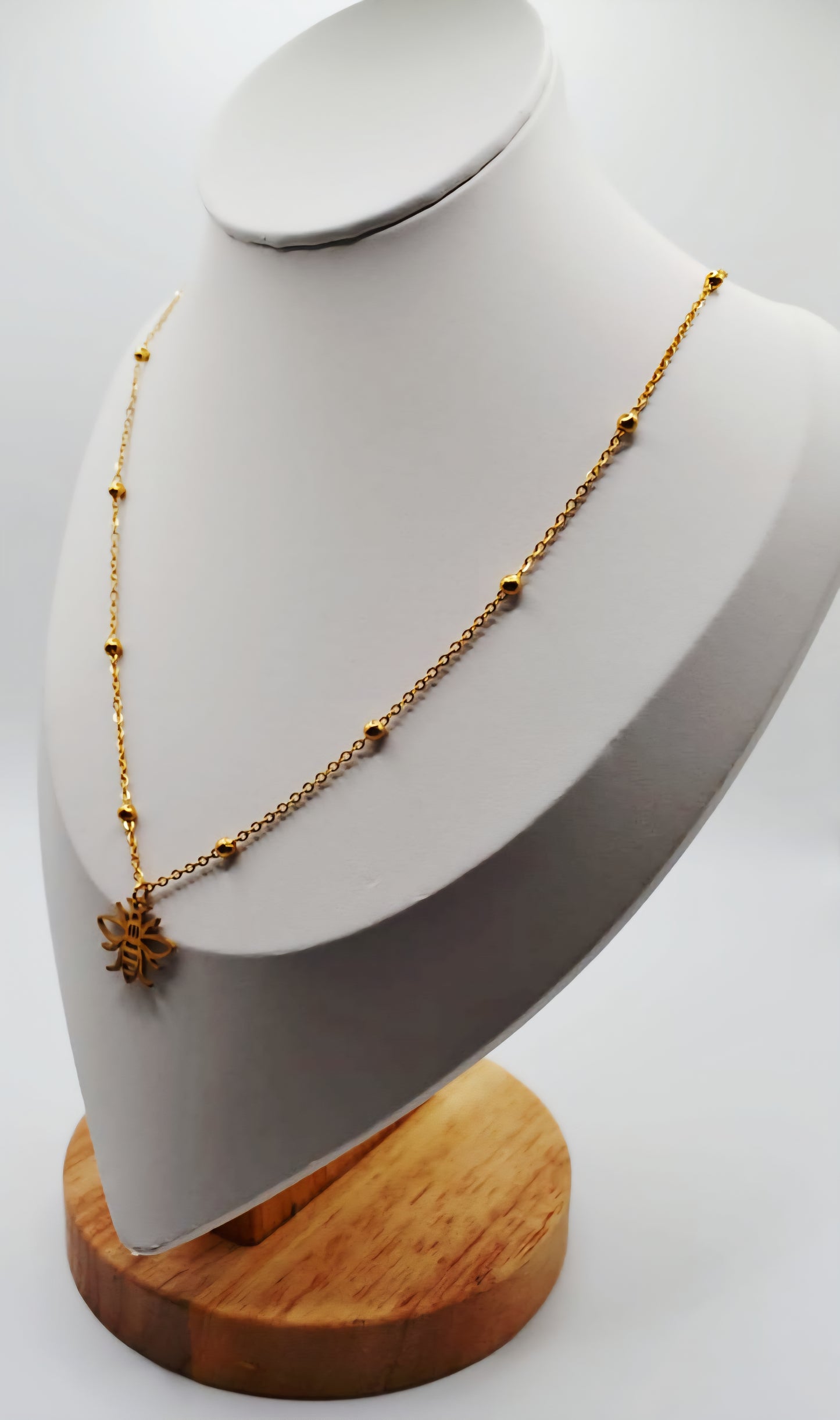 Bee pendant necklaces