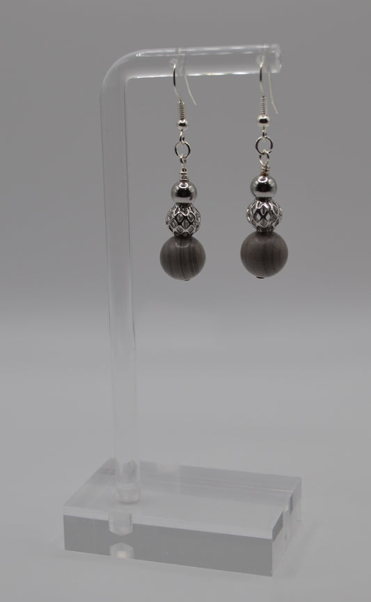 Weimaraner cage and silver beaded set