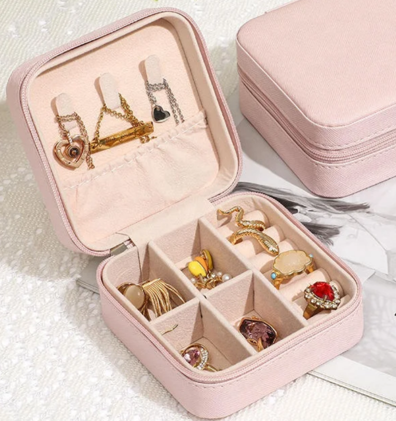 Travel jewellery boxes