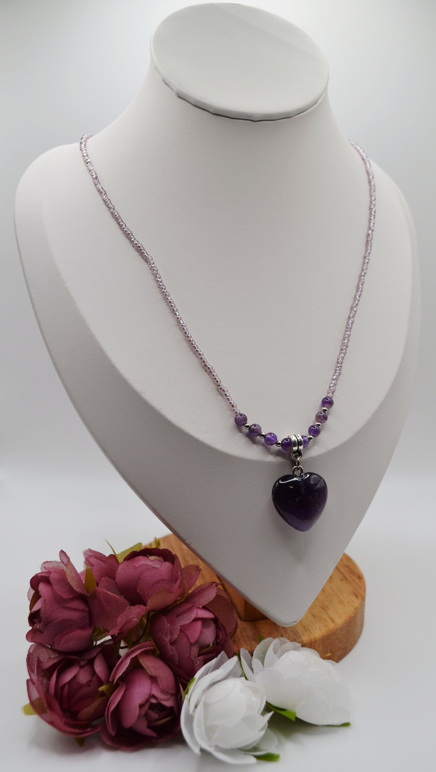 Heart pendant necklaces