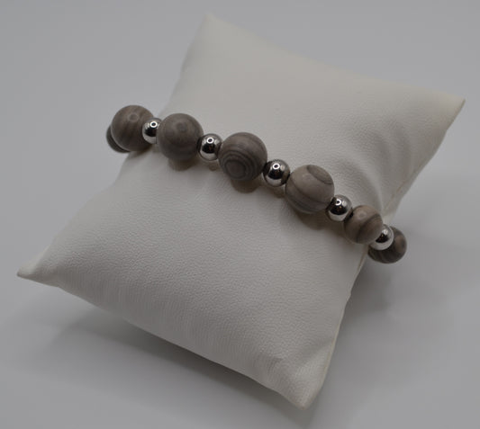 Weimaraner and silver beaded bracelet