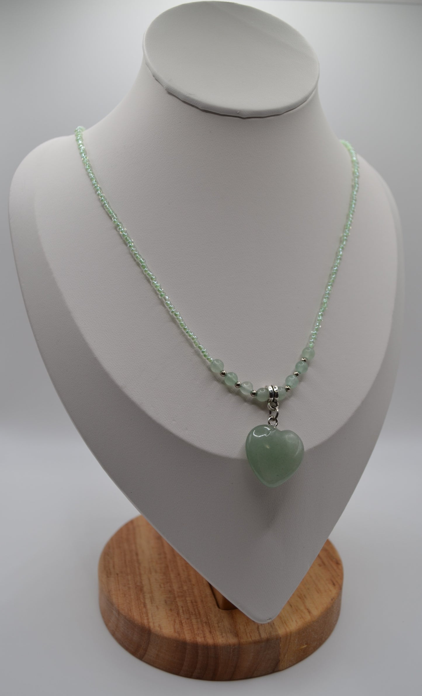 Heart pendant necklaces