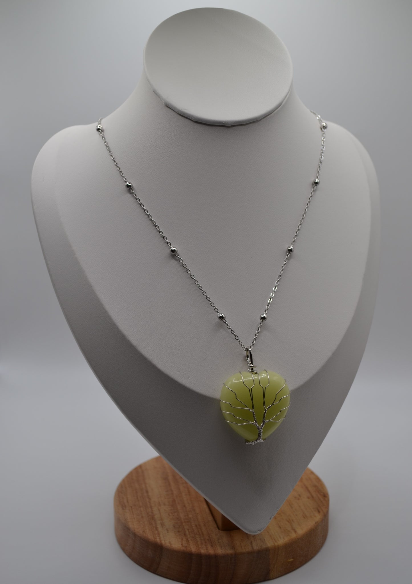 Tree of life heart pendant necklaces