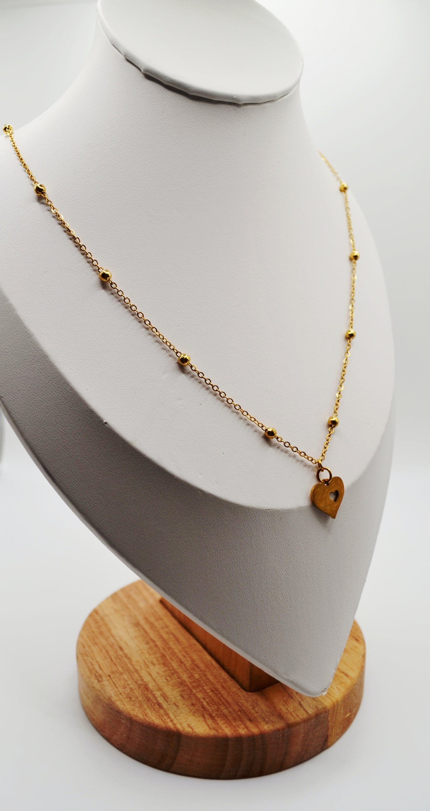 Open heart pendent necklaces