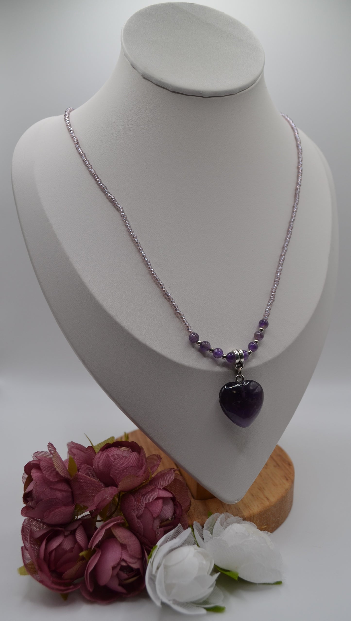 Heart pendant necklaces