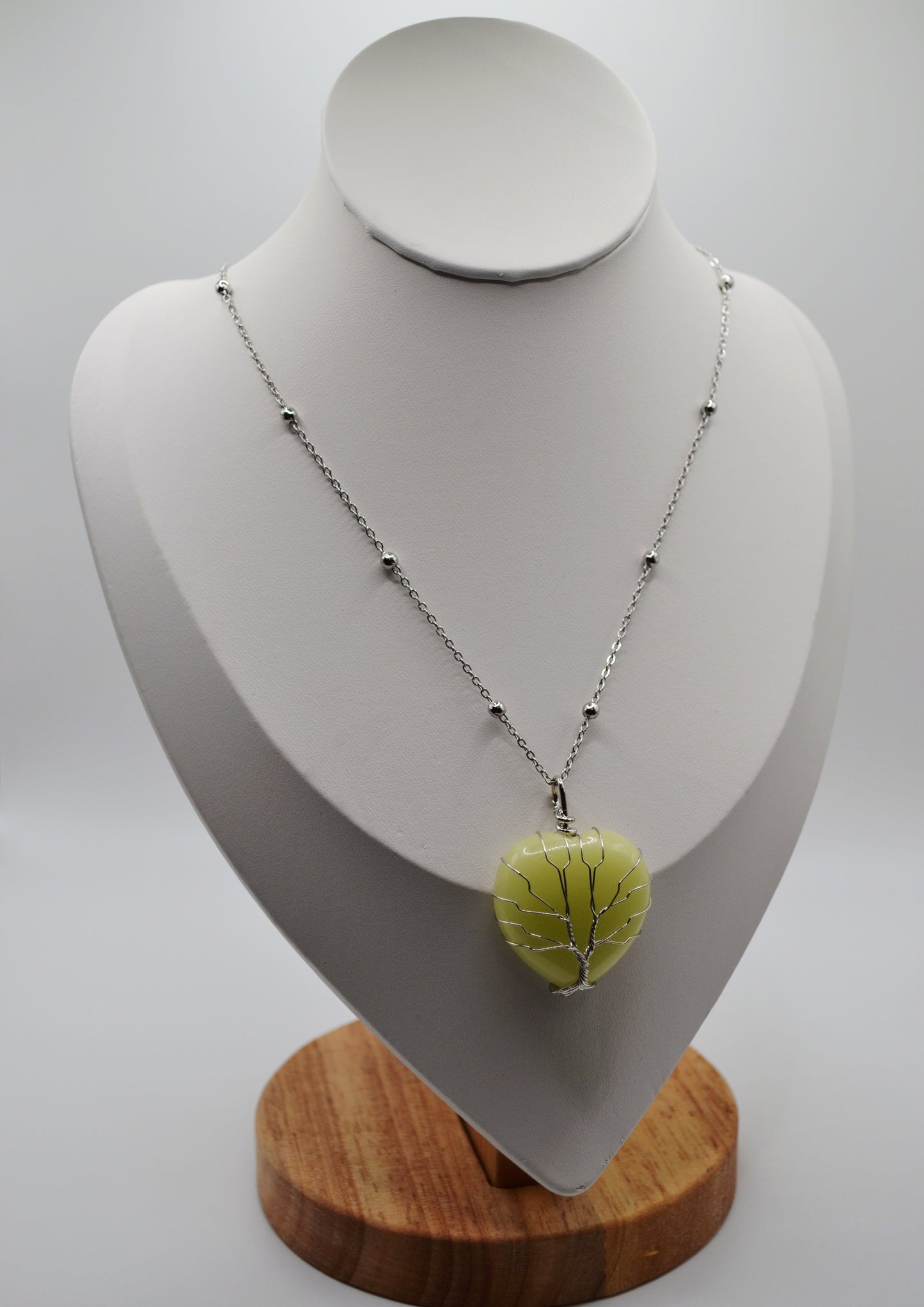Tree of life heart pendant necklaces
