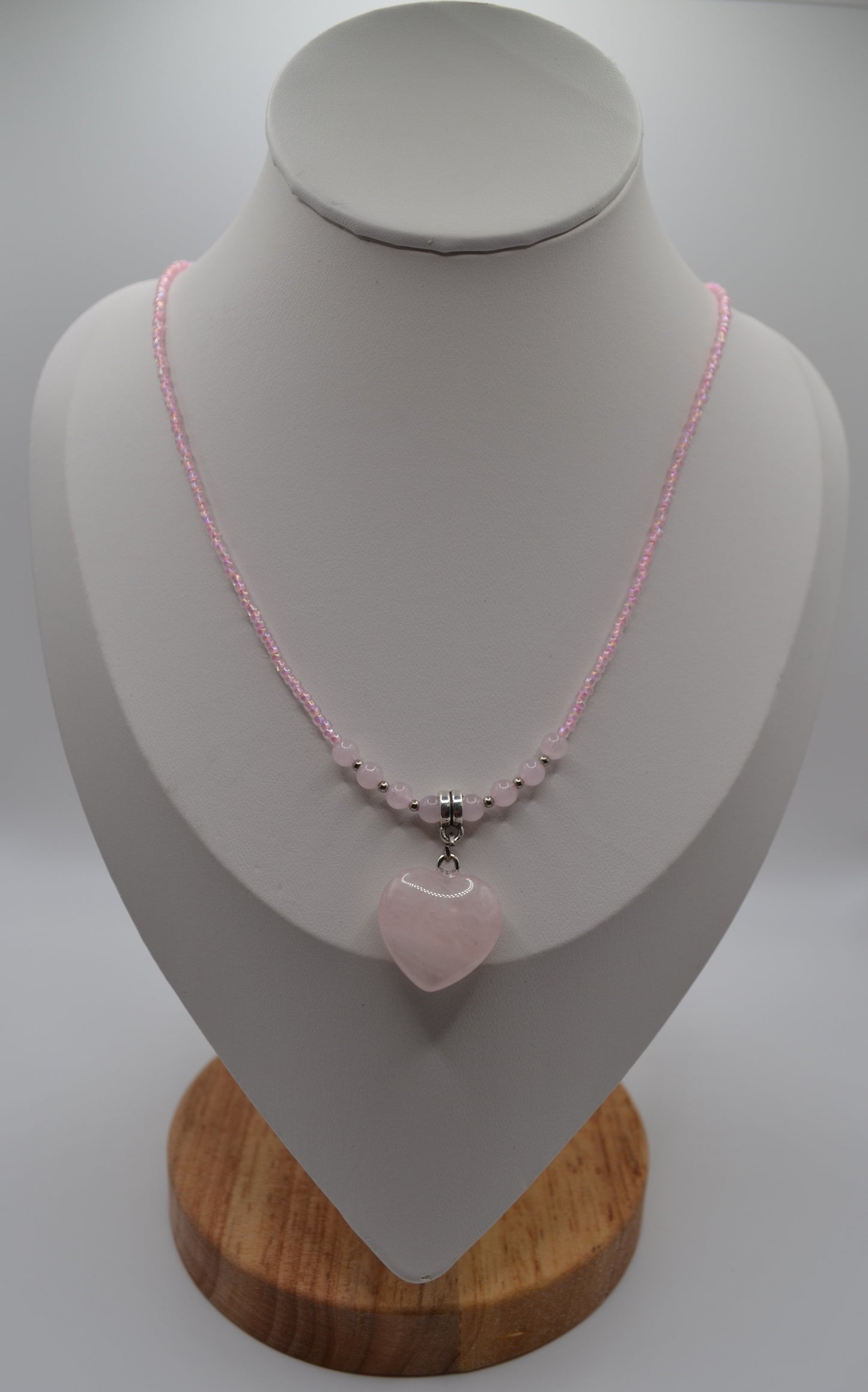 Heart pendant necklaces