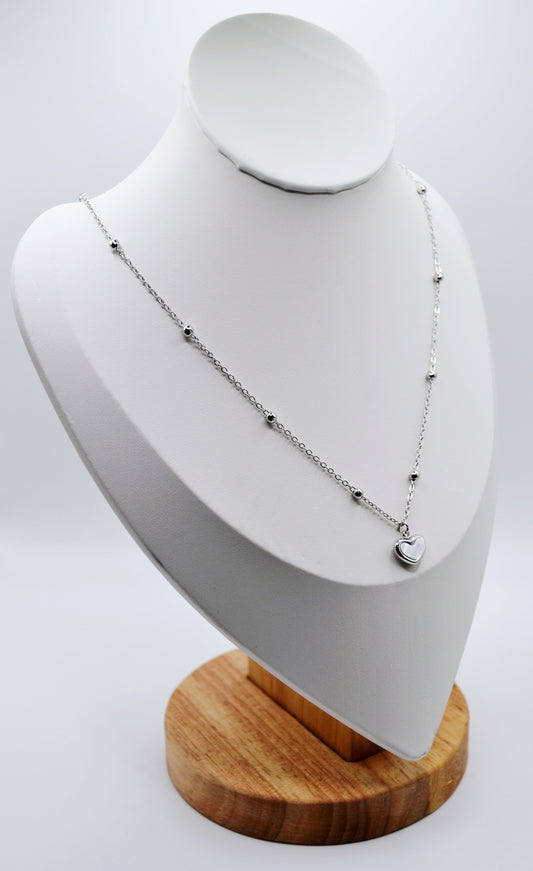 Dainty silver heart necklace