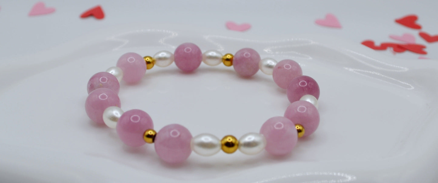 Rose pink and pearl bracelet