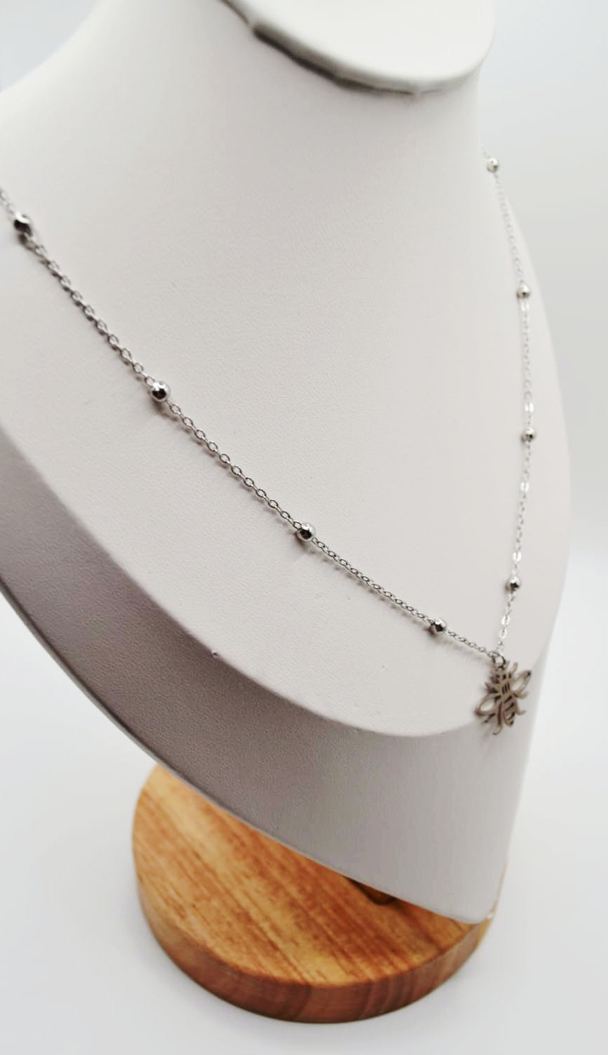 Bee pendant necklaces
