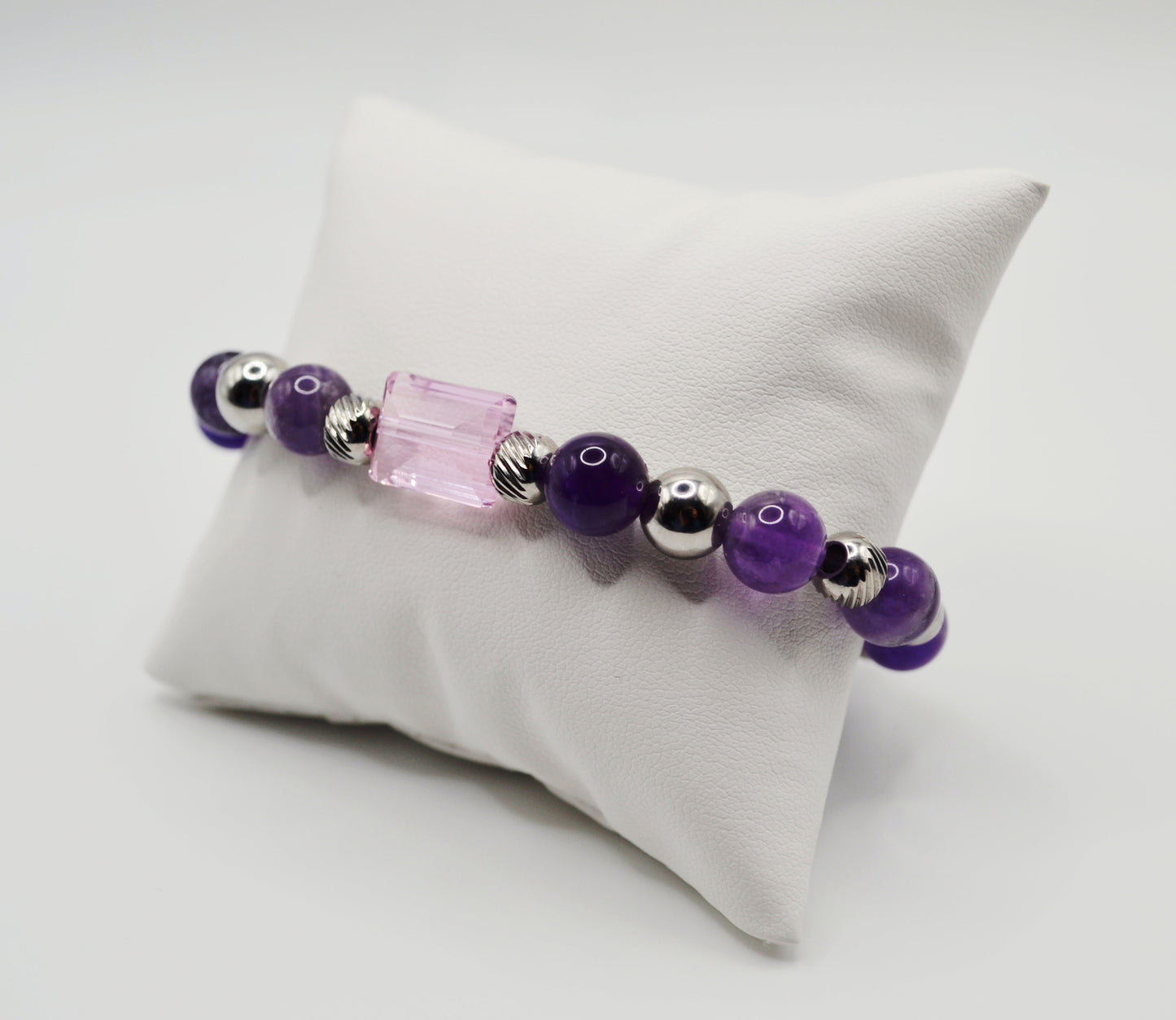 Amethyst beaded bracelet