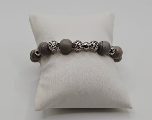 Weimaraner and cage beaded bracelet