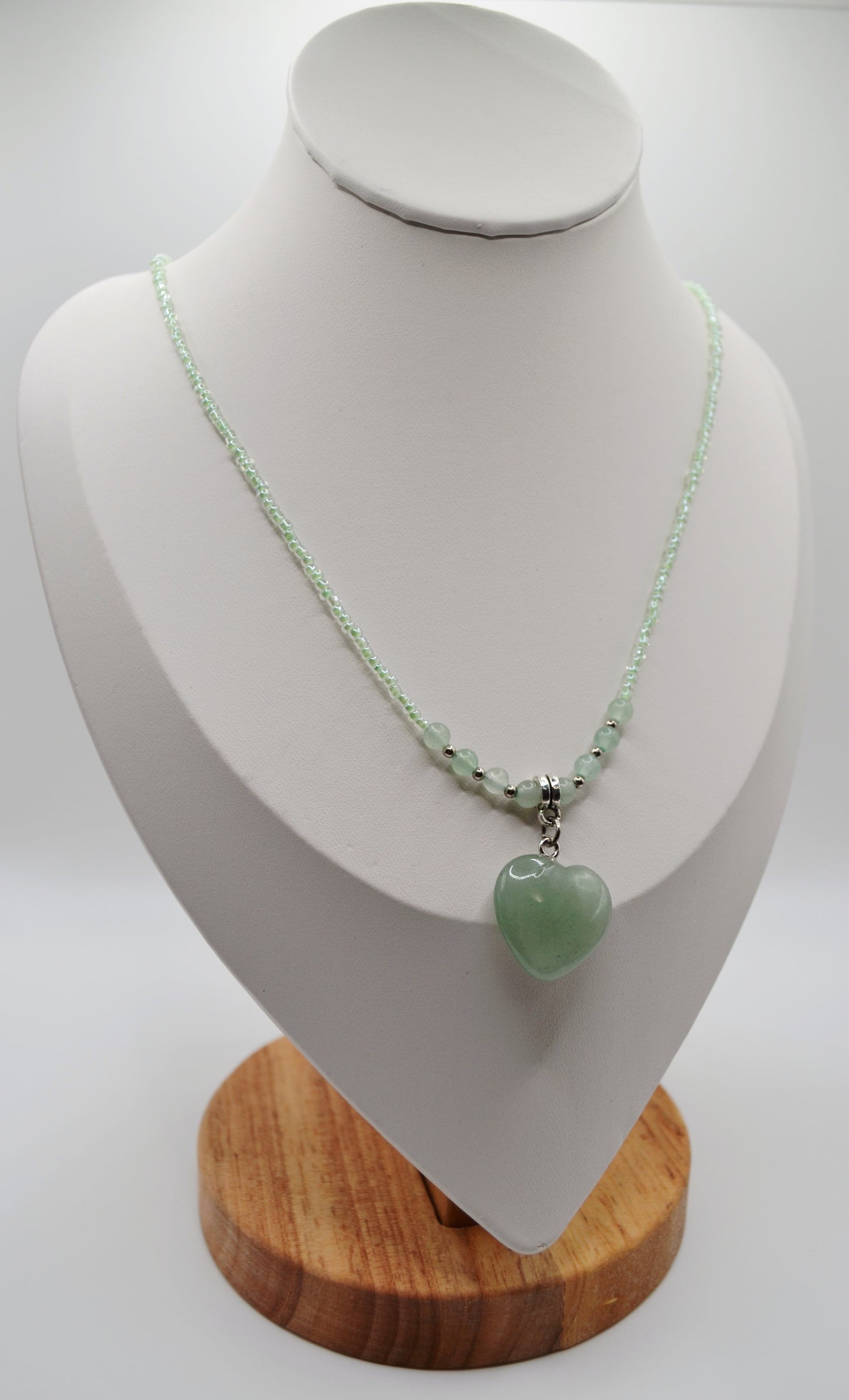 Heart pendant necklaces