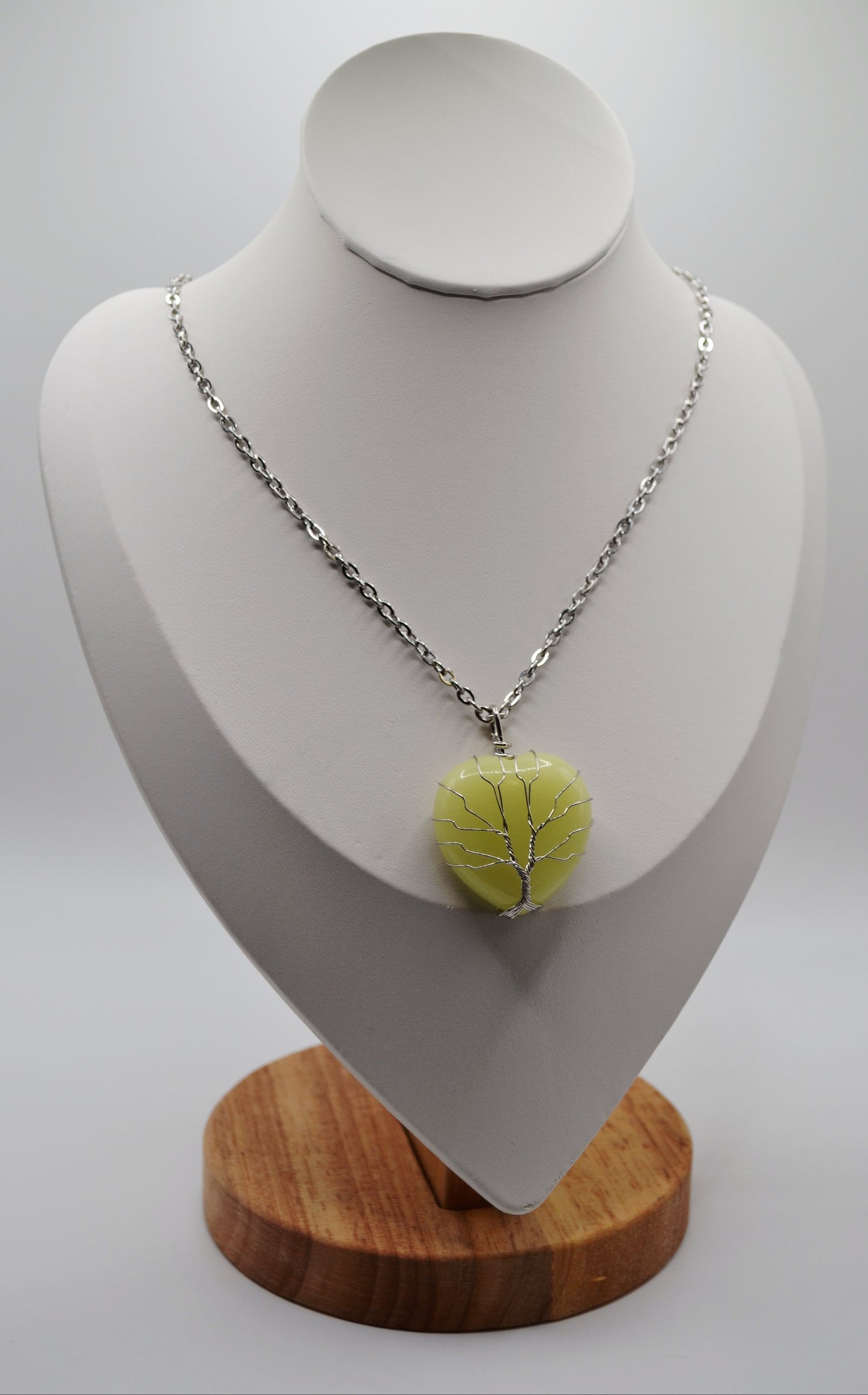 Tree of life heart pendant necklaces