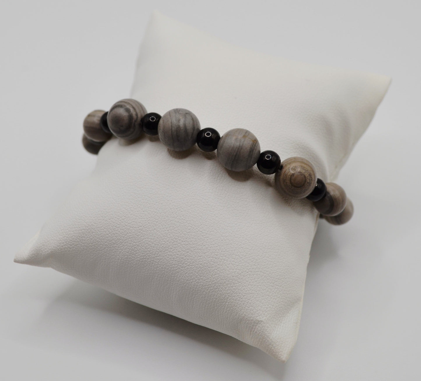 Weimaraner and black beaded bracelet