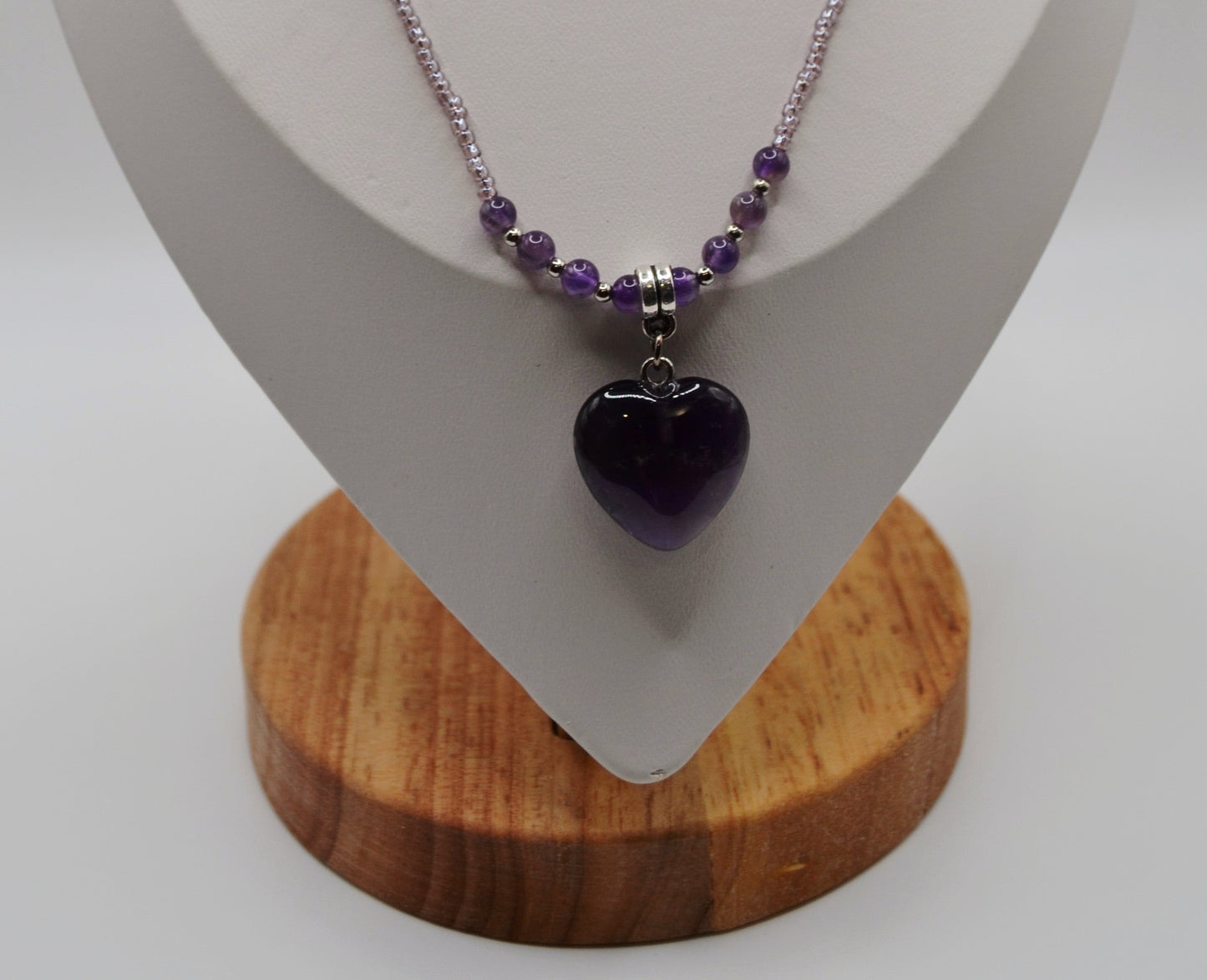 Heart pendant necklaces