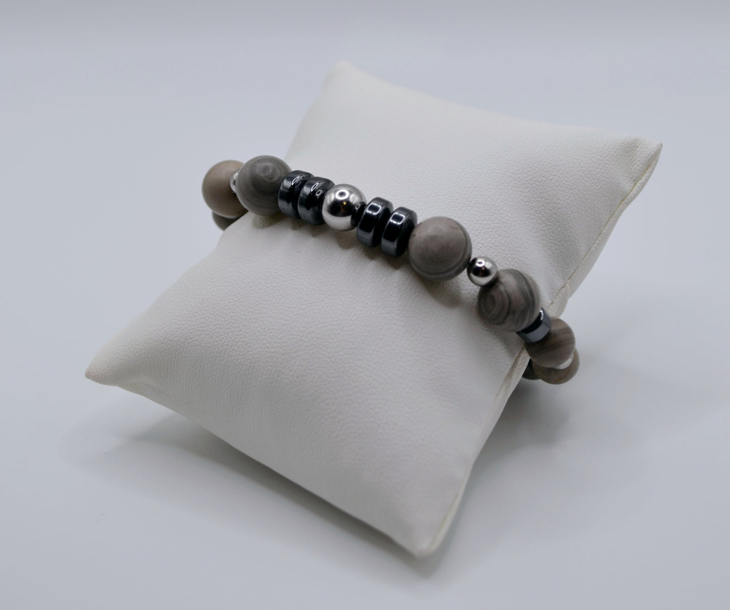 Weimaraner rondelle and silver bracelet