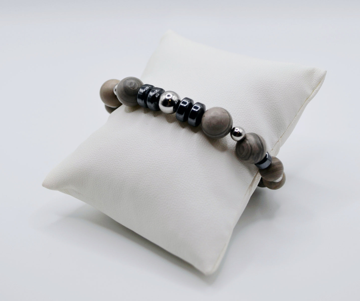 Weimaraner rondelle and silver bracelet